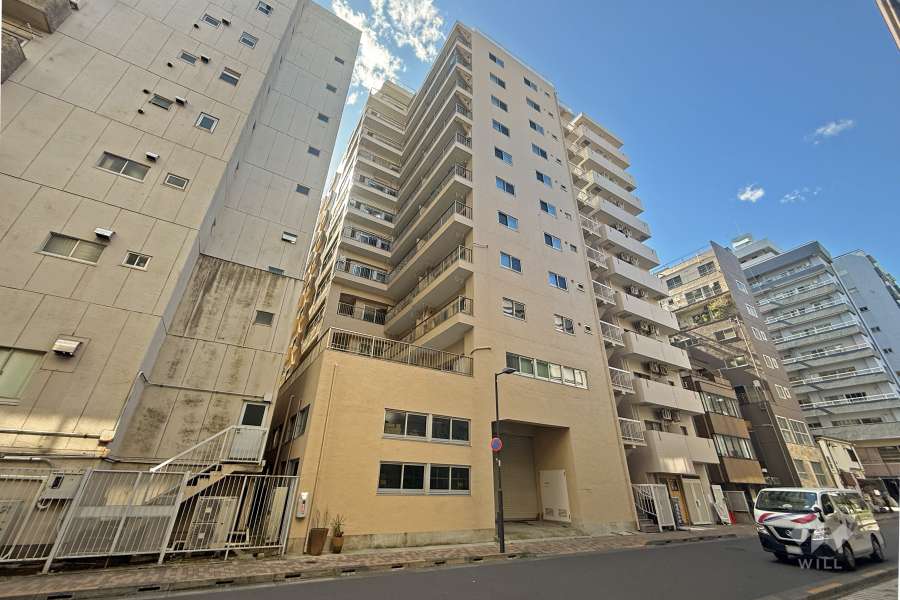 御苑フラワーマンションの外観（北東側から）