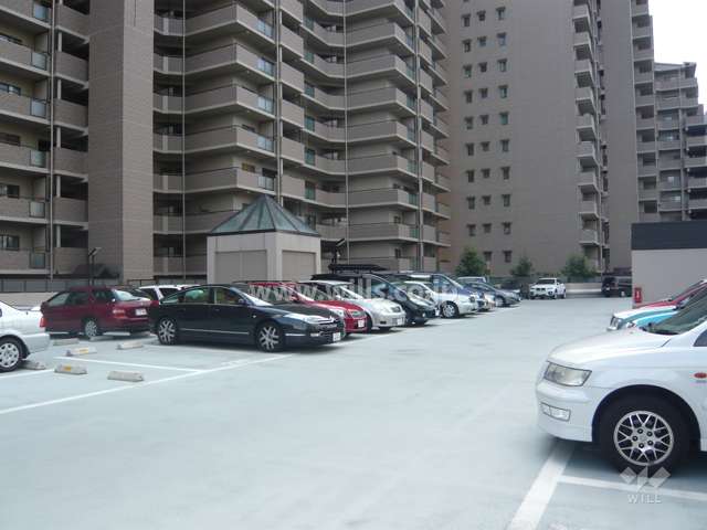 敷地内駐車場（平面自走式）