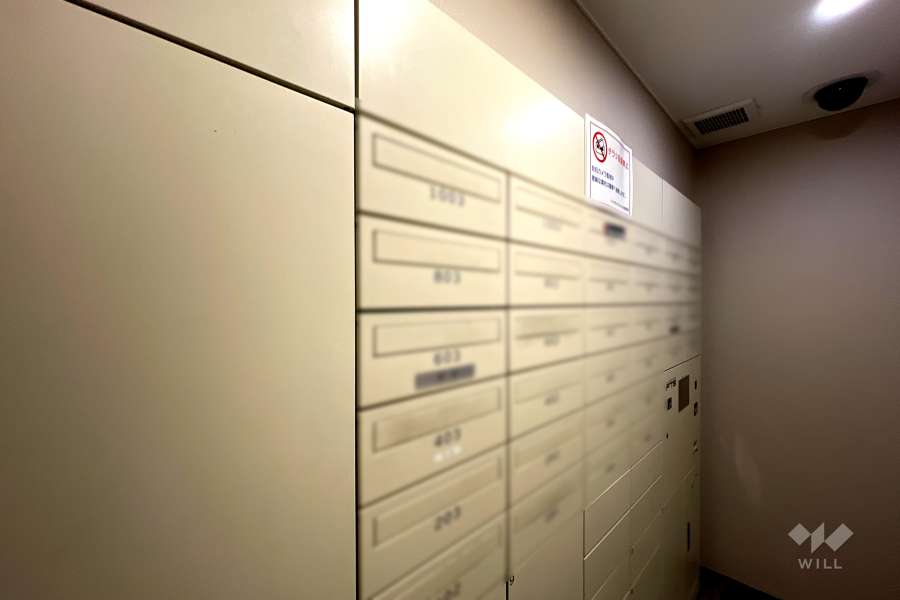 共用ポストと宅配ボックス