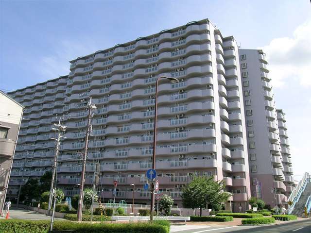 シャンテ川西の外観（南東側から）