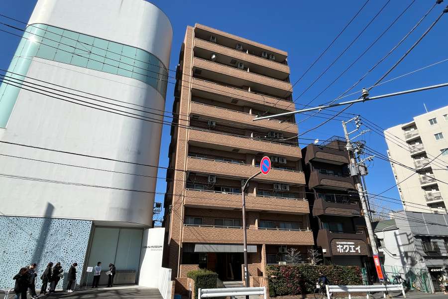 アイディーコート早稲田の外観（南東側から）