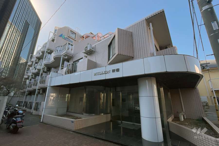 マリオン新宿の外観（北東側から）