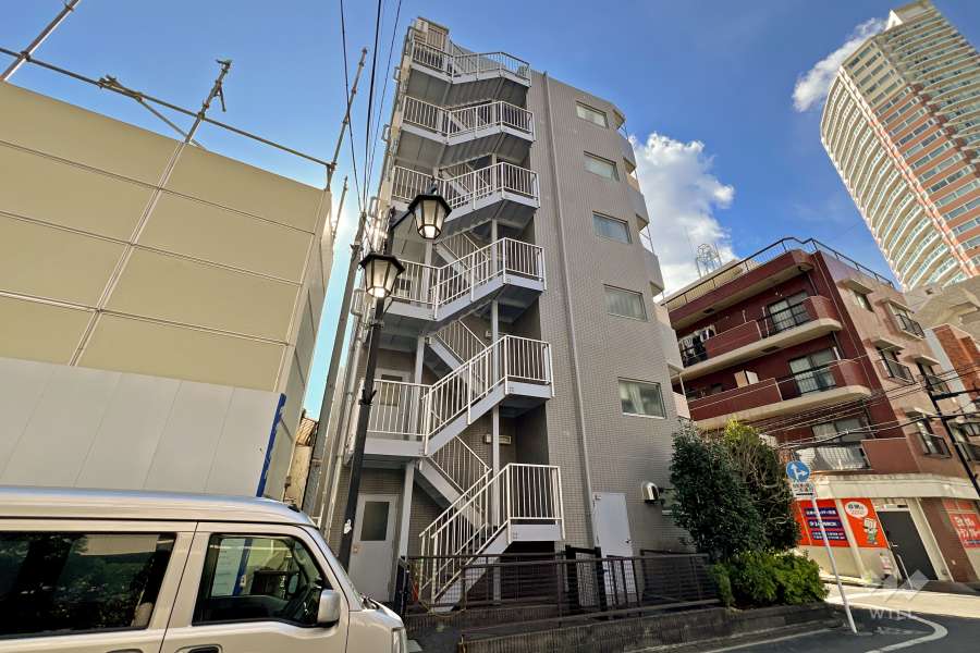 エヴェナール東中野の外観（北側から）