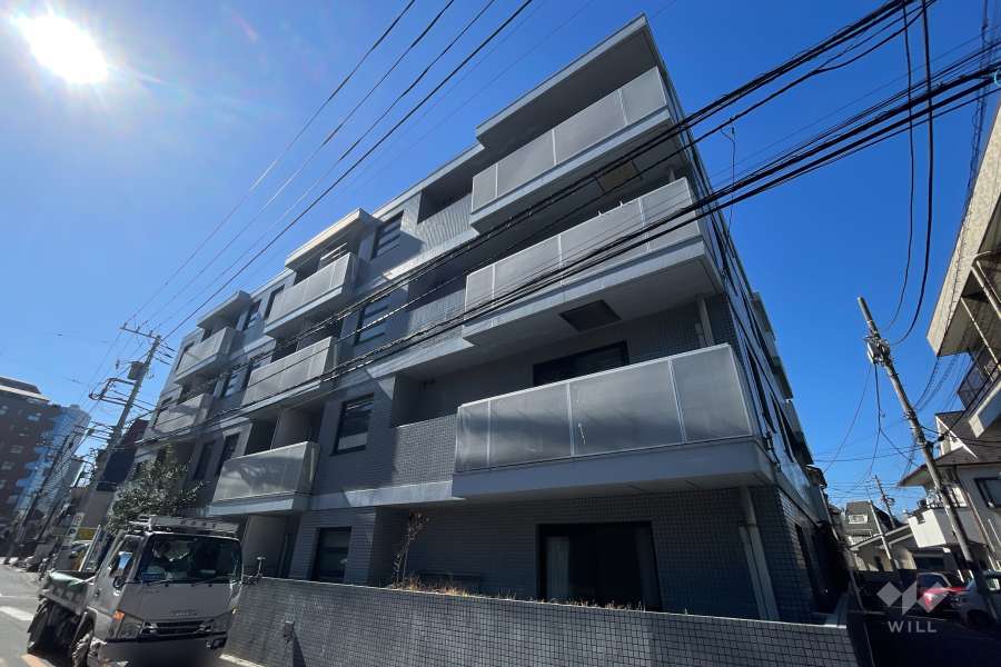 スカイコート新宿第5の外観（北東側から）