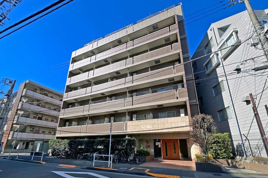 グランヴァン東中野3の外観（東側から）