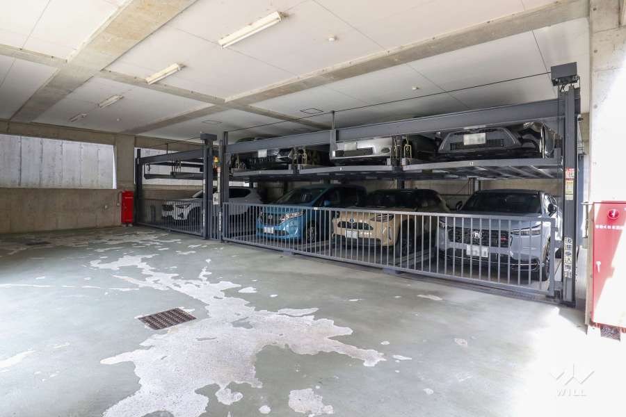 敷地内駐車場（屋内機械式）