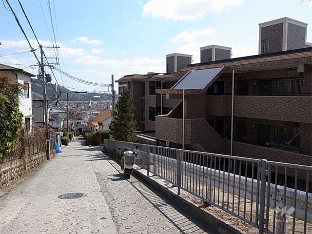 ワコーレ雲雀丘花屋敷の外観（北西側から）