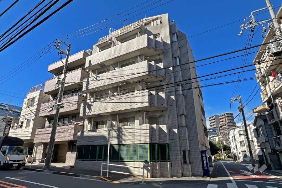 グランヴァン東中野の外観（東側から）