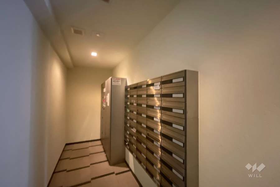 宅配ボックスと共用ポスト