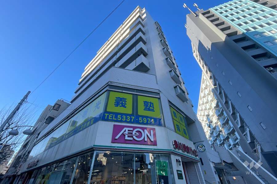 ライオンズマンション北新宿の外観（北東側から）