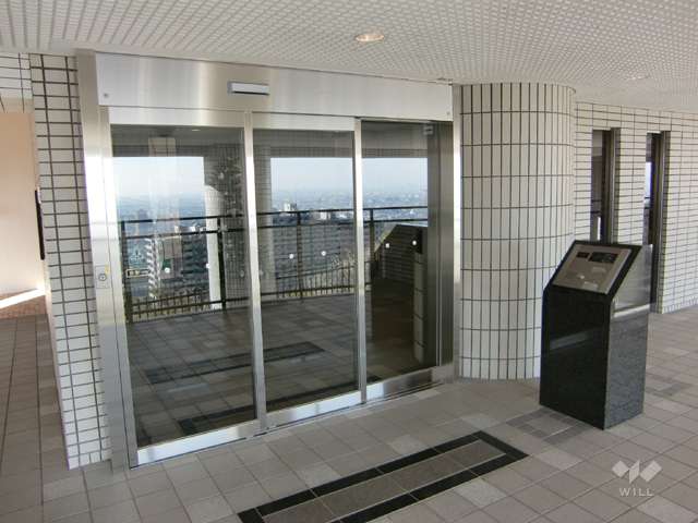 エントランス（オートロック付き）