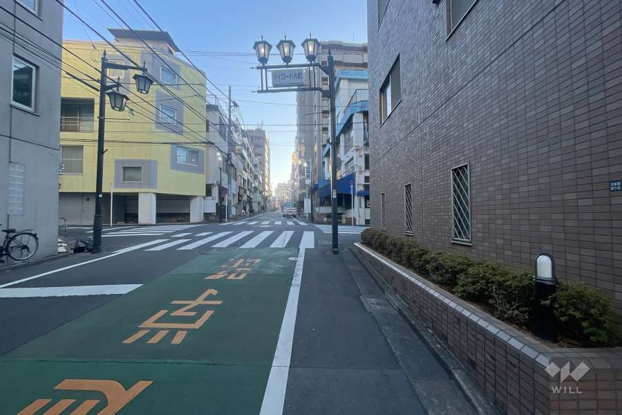 敷地北側の前面道路　