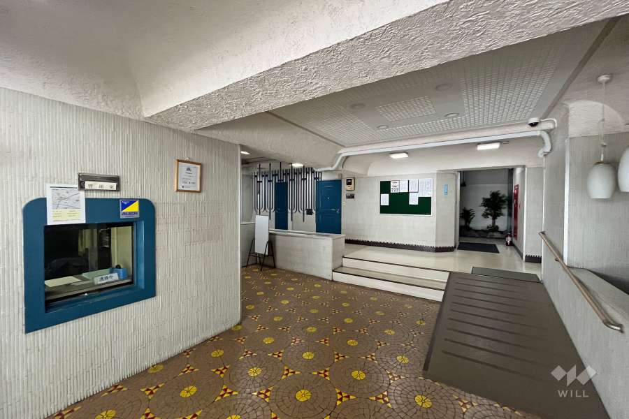 エントランスホール
