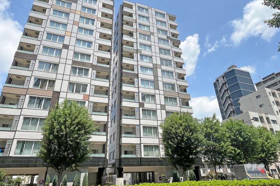 ジオ西新宿ツインレジデンスイースト棟の外観（南西側から）