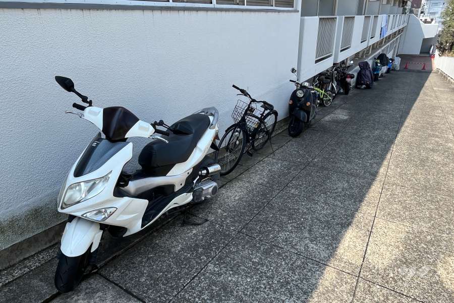 バイク置場・駐輪場