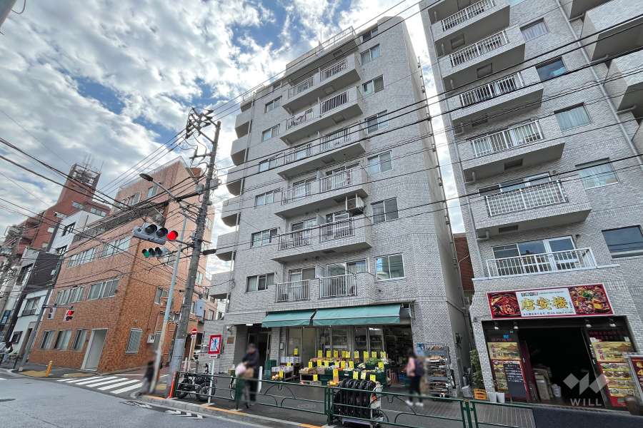 ルックハイツ北新宿壱番館の外観（北西側から）