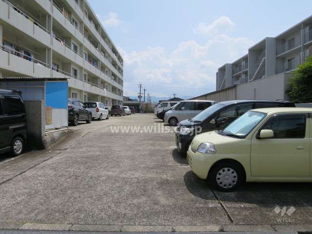 敷地内駐車場（屋外平面式）