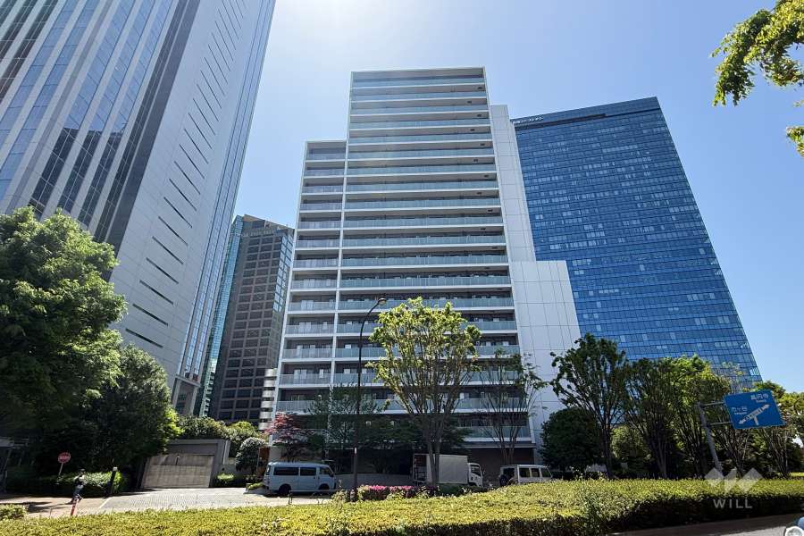 ザ・パークハウス新宿タワーの外観（北東側から）