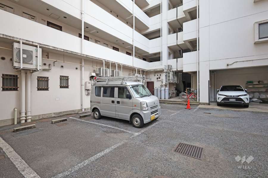 敷地内駐車場（屋外平面式）　