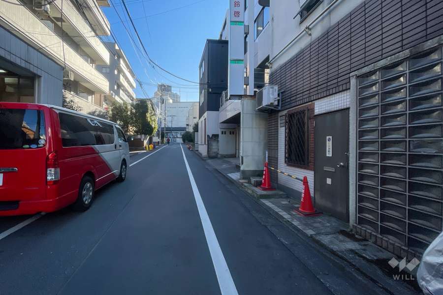 敷地南側の前面道路　