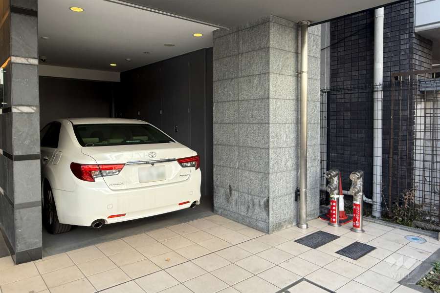 敷地内駐車場（屋内平面式）