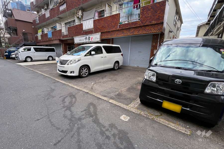 敷地内駐車場（屋外平面式）