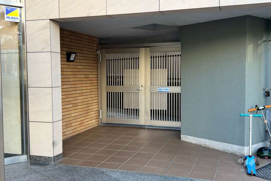 駐輪場の出入り口　