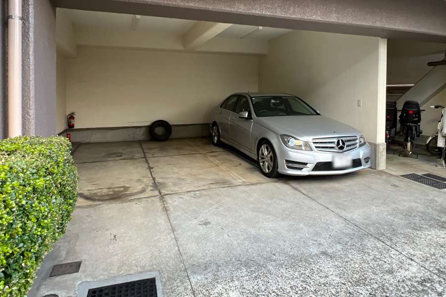 敷地内駐車場（屋内平面式）　