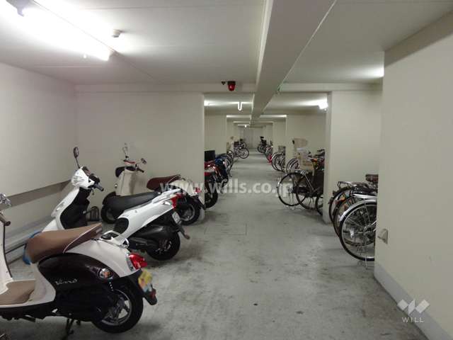 駐輪場（屋内）