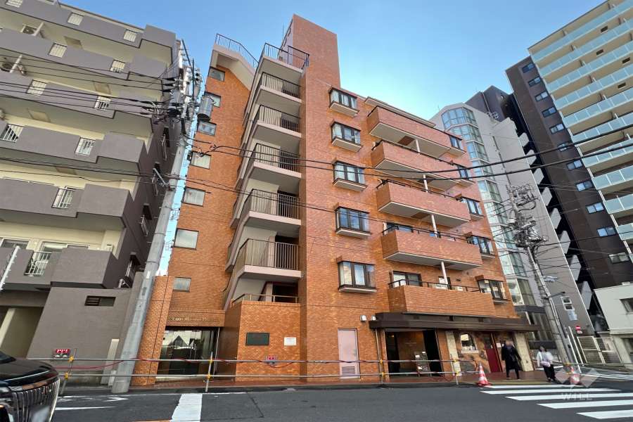 ライオンズマンション矢来町の外観（北東側から）