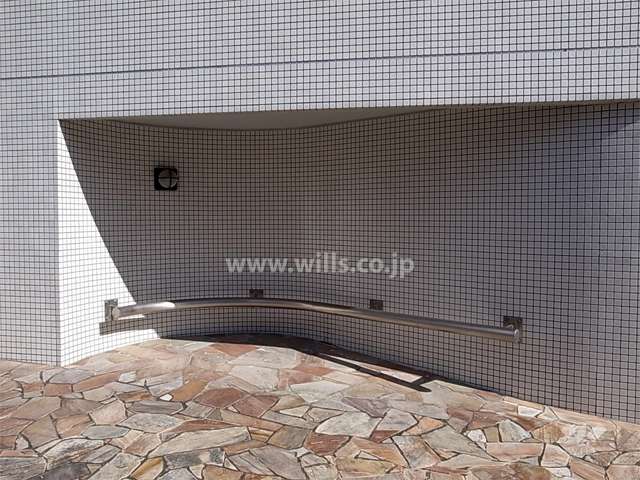 エントランス横の談話スペース