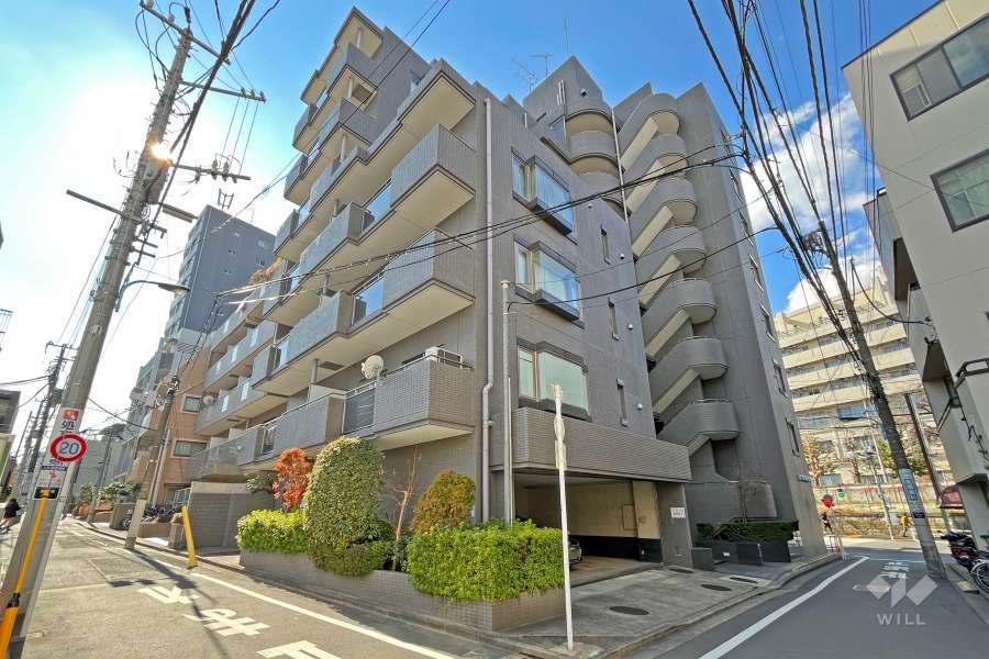 クレアール余丁町の外観（東側から）