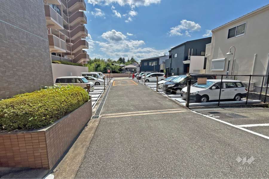 敷地内駐車場（屋外平面式）
