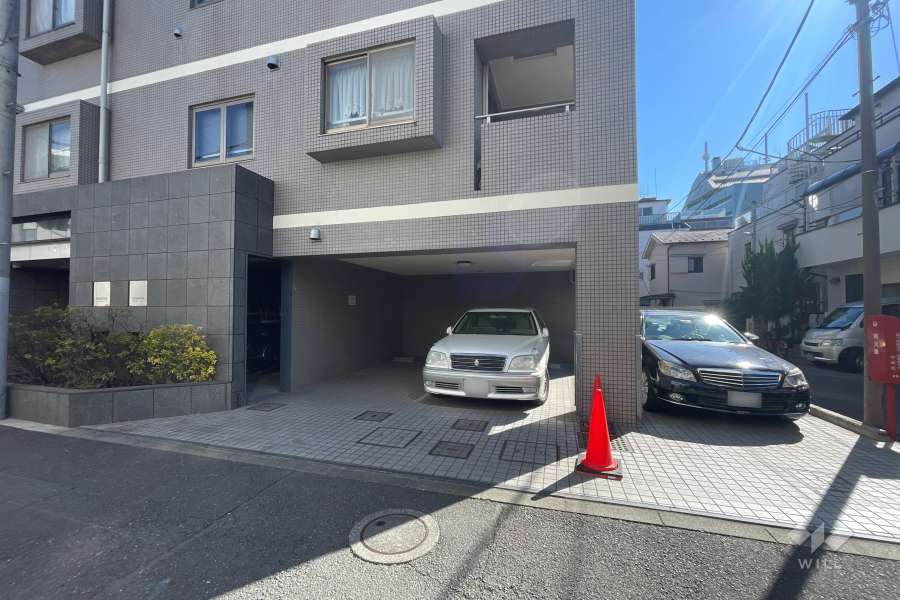 敷地内駐車場（屋外平面式）