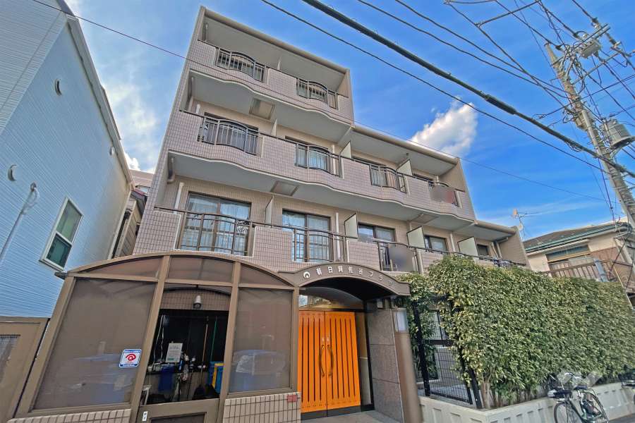 朝日阿佐谷プラザの外観（南東側から）