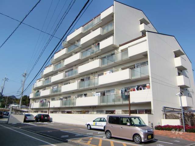 イスズハイツベル川西丸の内の外観（南東側から）