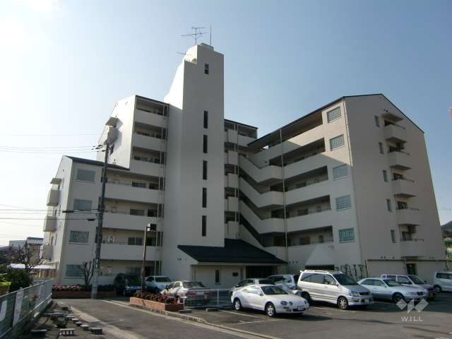 イスズハイツベル川西丸の内の外観（北東側から）