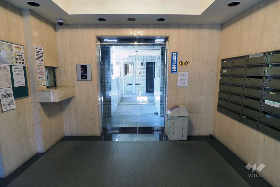 エントランスホール