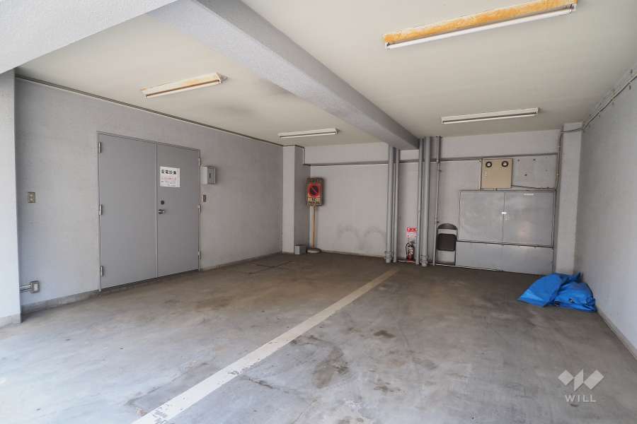 敷地内駐車場（屋内平面式）