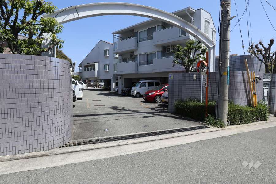 駐車場の出入り口