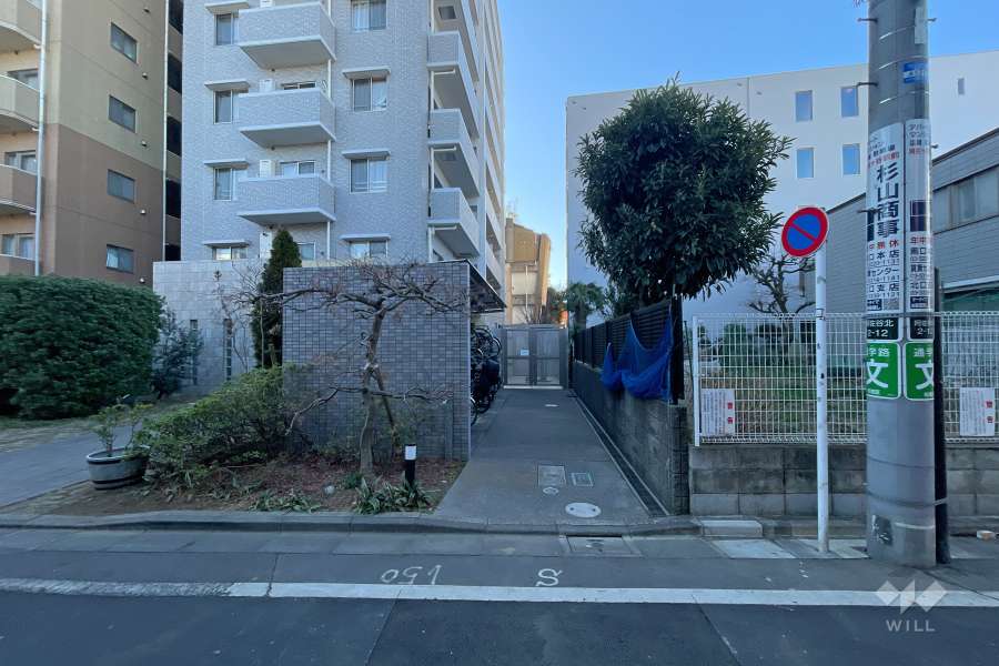 駐輪場（屋根付き）