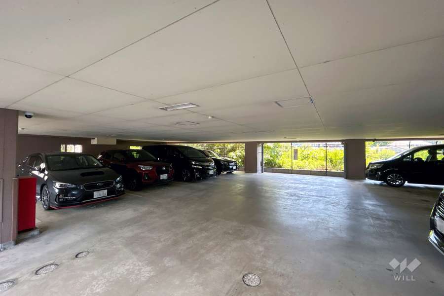 敷地内駐車場（屋内平面式）