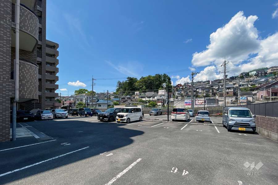 敷地内駐車場（屋外平面式）