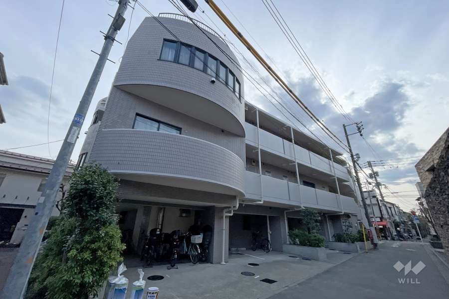 クレドール阿佐ヶ谷の外観（北東側から）