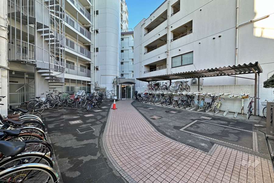 エントランスアプローチ