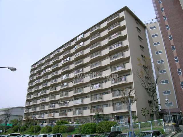 グリーンハイツ向陽1号棟の外観（南東側から）