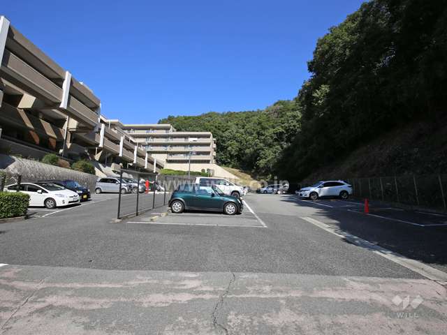 敷地内駐車場（屋外平面式）