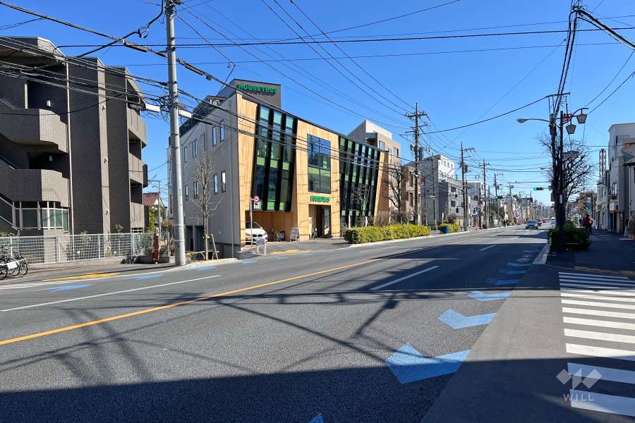 敷地南西側の前面道路