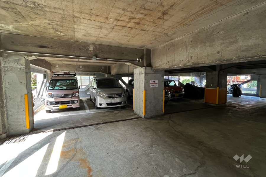 敷地内駐車場（屋内平面式）