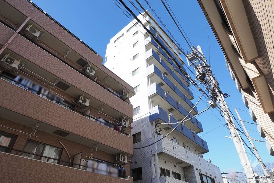 グランヴァン荻窪２の外観（南東側から）